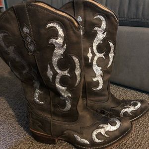Pierre Dumas cowboy boots size 10- women’s